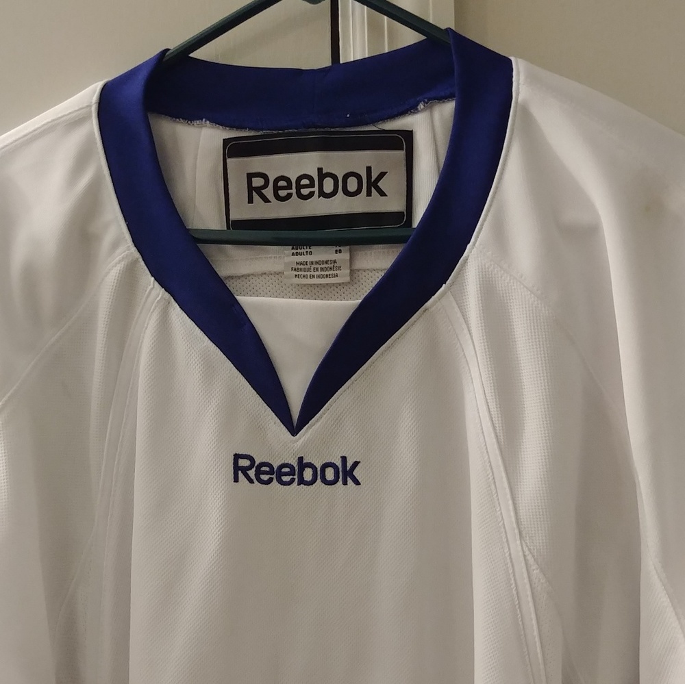 REEBOK SHIRT